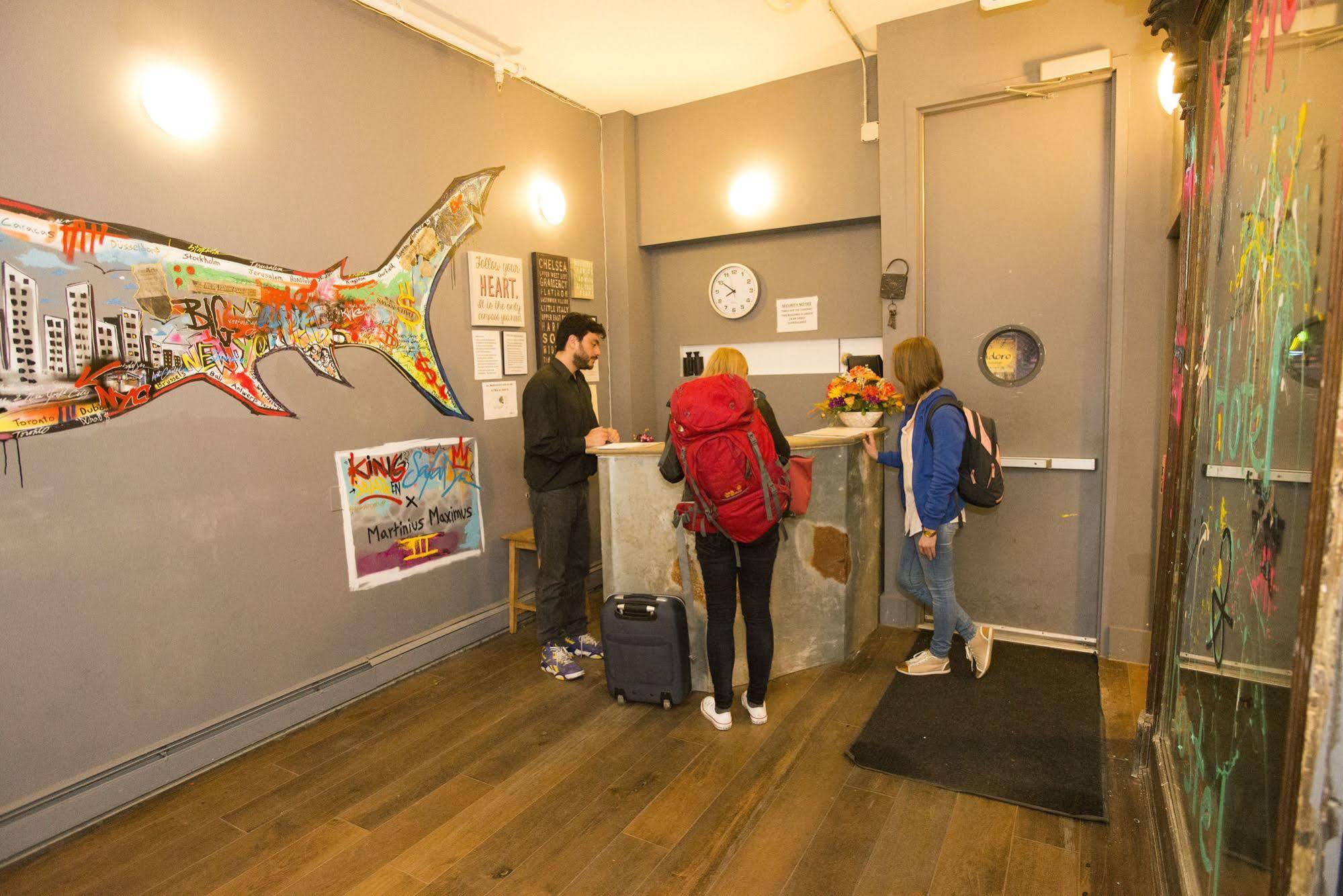 Explore Hotel And Hostel Union City Exterior photo